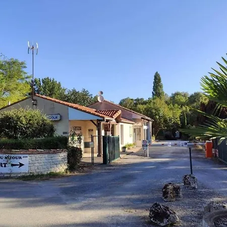 Mobil-home Confortable - 4 Pers. - Api-1-52-2562 Campingplatz Sireuil (Charente)